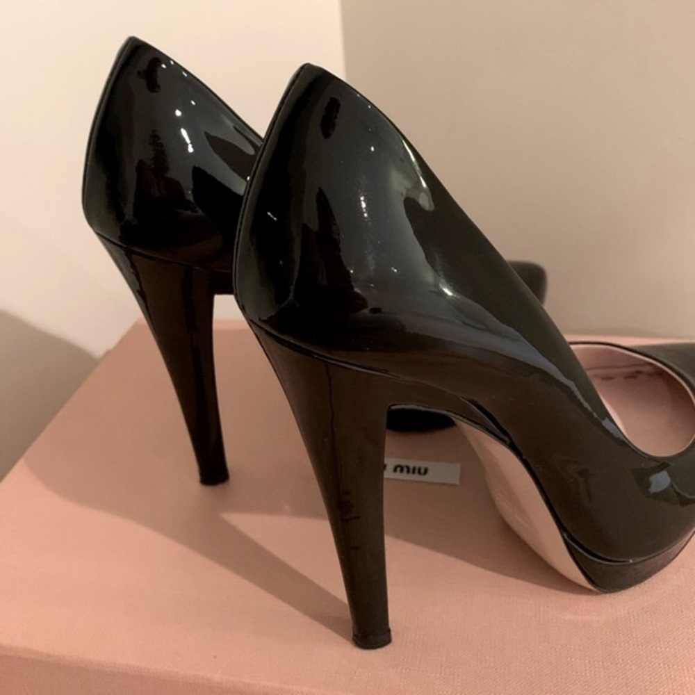 Miu Miu Vernice 2 platform pump - Picture 9 of 15